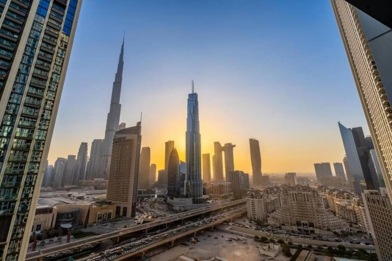 Prime Location Full Burj View In Downtown Dubai Apartment